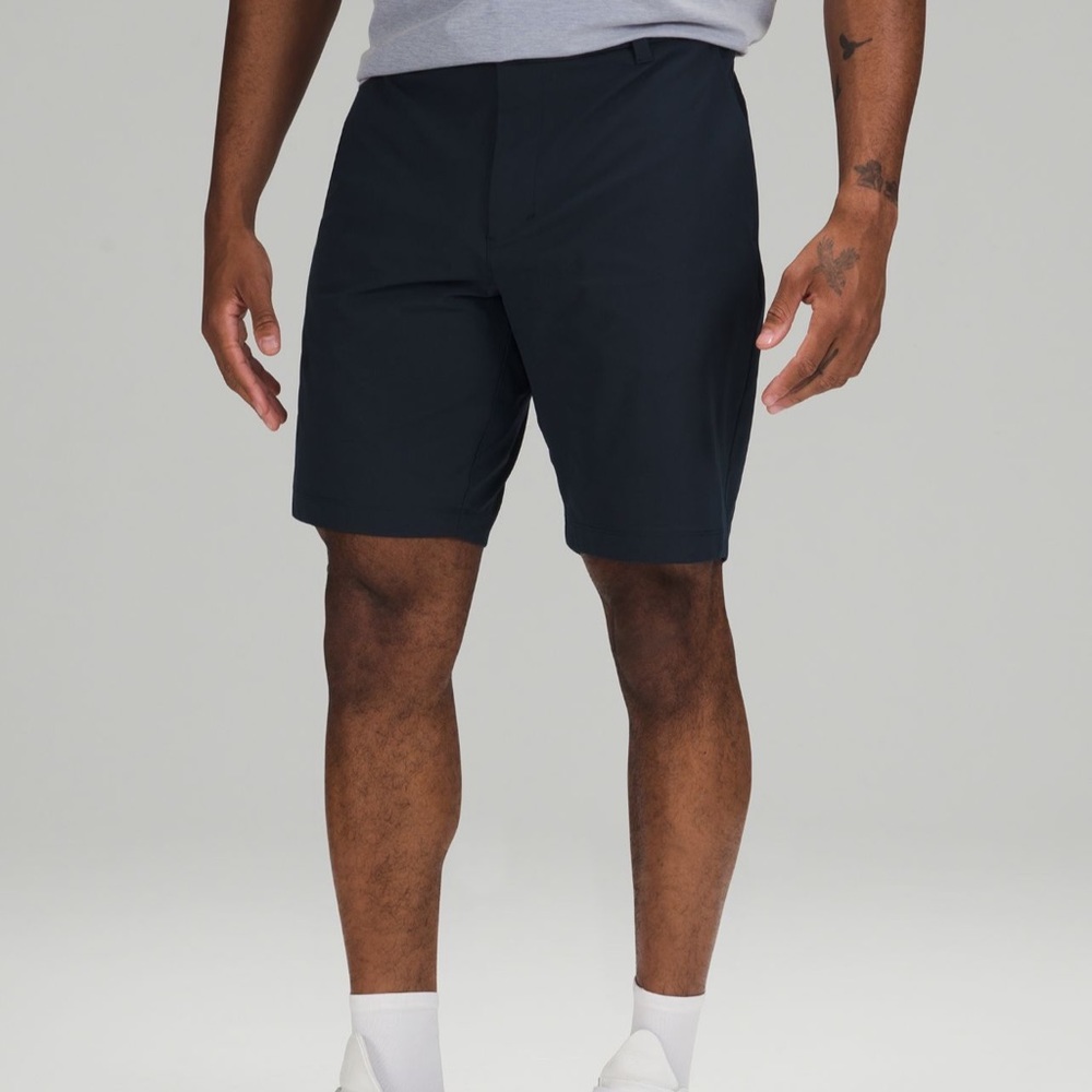Lululemon Mens Shorts- Commission Classic Fit Short 9”- Navy Blue, Mens 34.